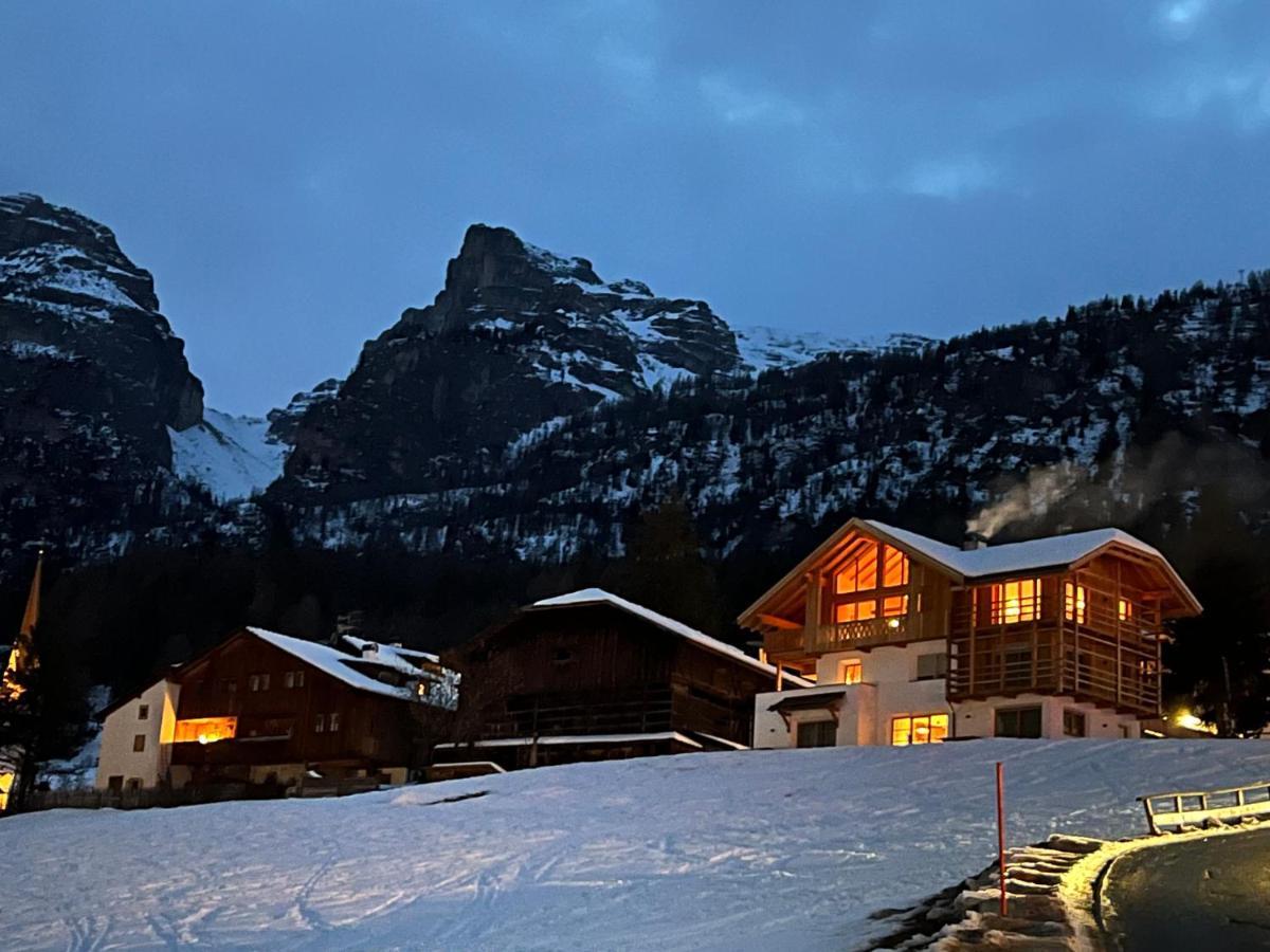דירות לה וילה Surrounded By Green - Luxury Chalet At The Foot Of The Dolomites מראה חיצוני תמונה